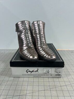 Qupid Pewter Metallic Distressed Ankle Boots Women’s  7.5 Block Heel Zip Closure